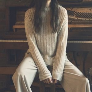 RIVA ASYMMETRICAL LINEN SWEATER